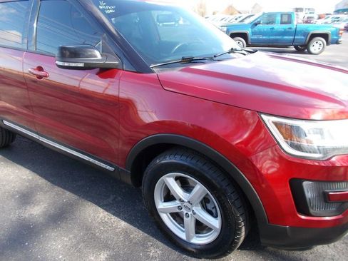 Used 2016 Ford Explorer XLT w/ Equipment Group 202A image 11