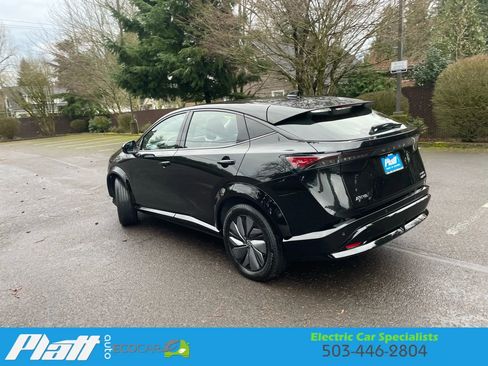 Used 2023 Nissan Ariya AWD image 6