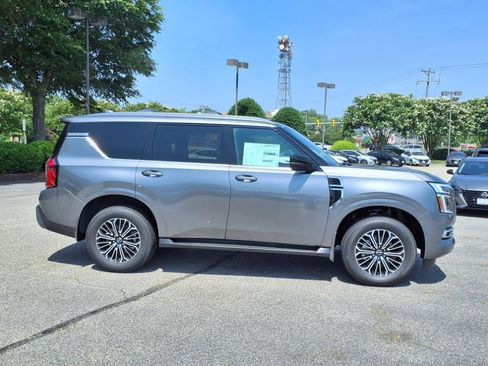 New 2025 Nissan Armada SL w/ Captain's Chari Seat Package image 2