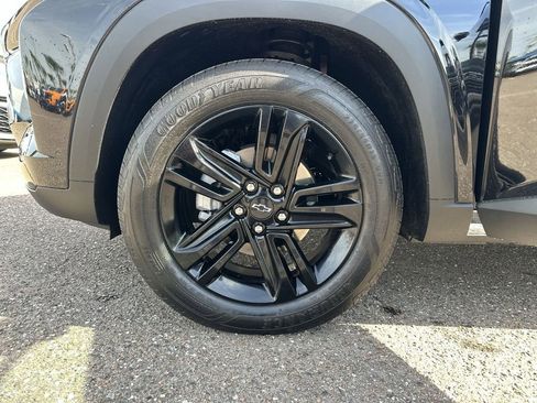 Used 2025 Chevrolet Trax ACTIV w/ Driver Confidence Package FWD image 32