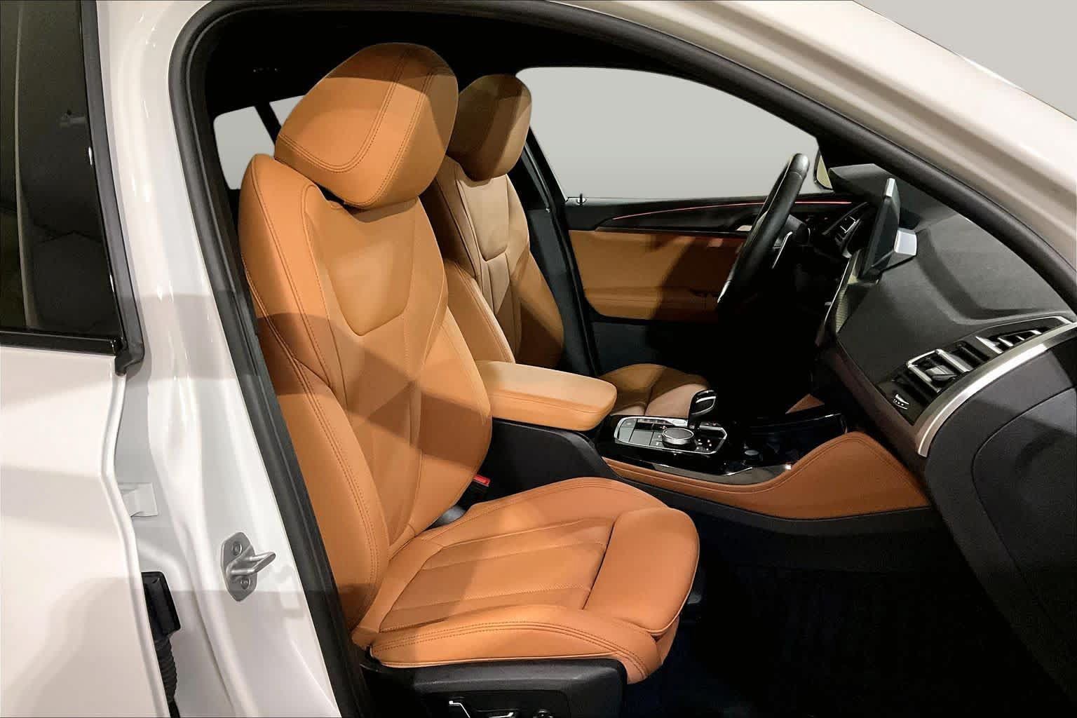 Used 2025 BMW X4 xDrive30i w/ Premium Package AWD/4WD image 7