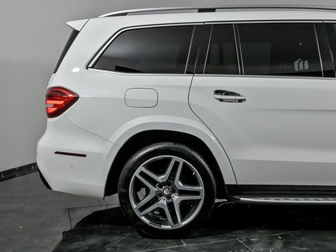 Used 2017 Mercedes-Benz GLS 550 4MATIC image 10
