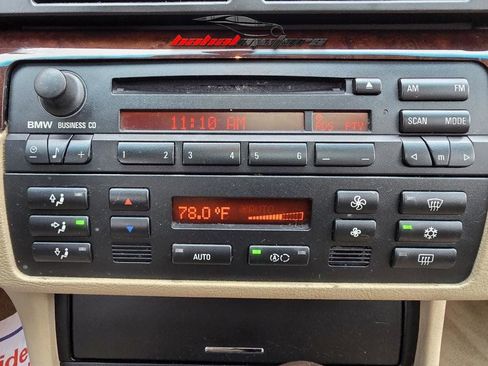 Used 2004 BMW 325i 325i image 21