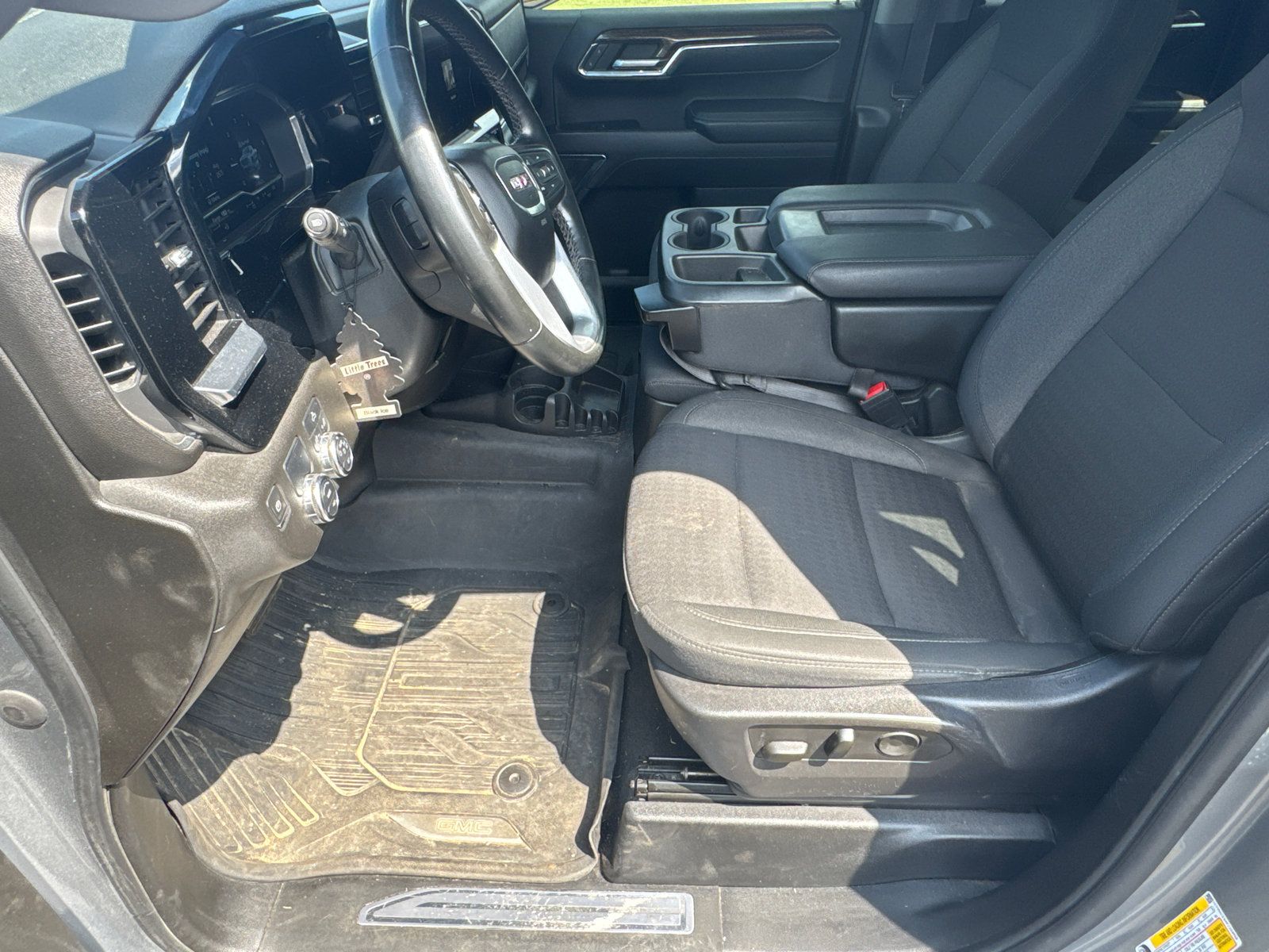 Used 2023 GMC Sierra 1500 Elevation RWD image 9