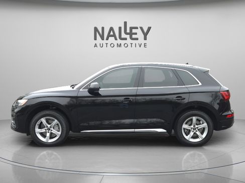 Used 2023 Audi Q5 2.0T Premium w/ Convenience Package image 2