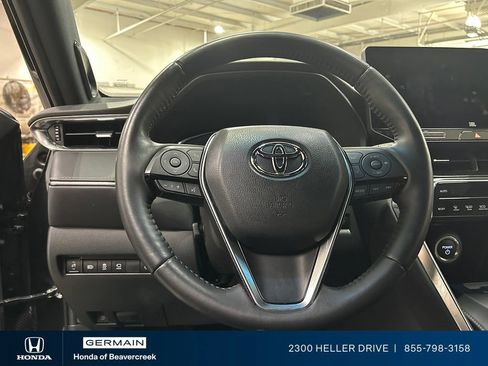 Used 2024 Toyota Venza Limited AWD/4WD image 16