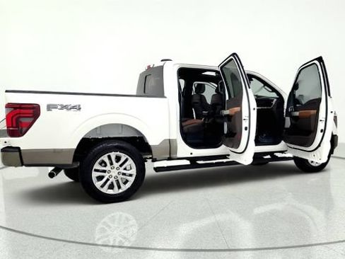Used 2025 Ford F150 King Ranch w/ FX4 Off-Road Package AWD/4WD image 19