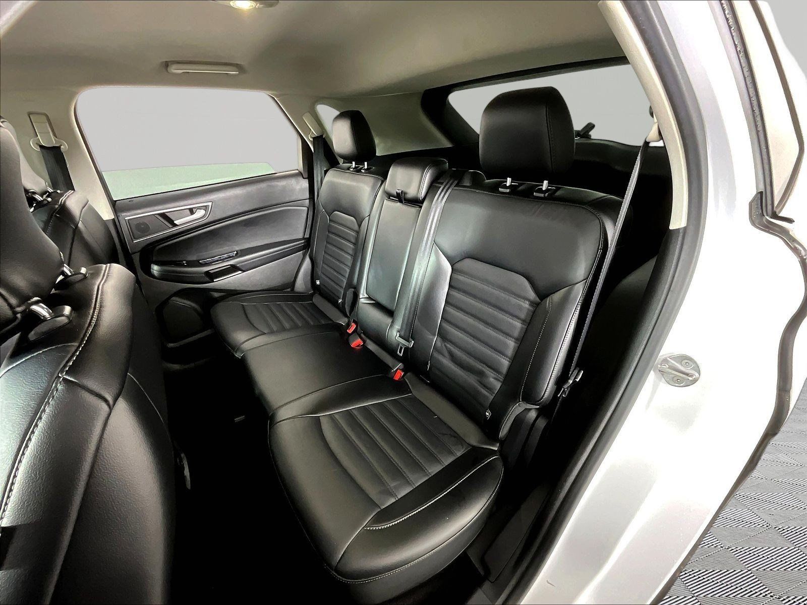 Used 2015 Ford Edge SEL w/ Equipment Group 201A AWD/4WD image 21