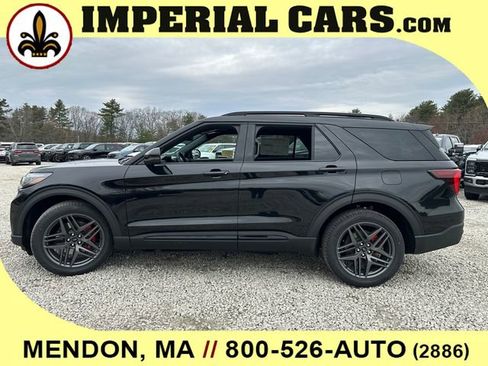 New 2026 Ford Explorer ST w/ Sun And Sound Package image 7