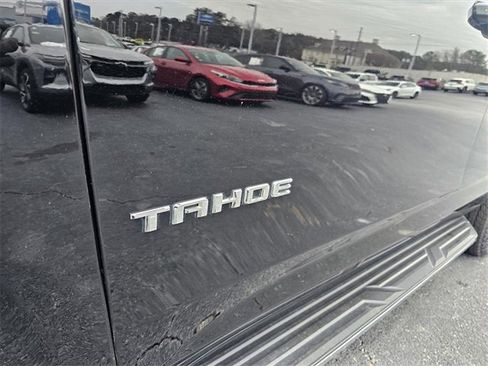 Used 2021 Chevrolet Tahoe LT image 10