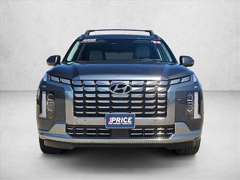 Used 2025 Hyundai Palisade Calligraphy image 2