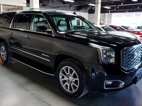 Used 2018 GMC Yukon XL Denali w/ Open Road Package image 4
