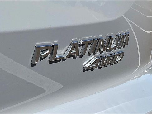 Used 2024 Nissan Pathfinder Platinum w/ Cargo Package image 14