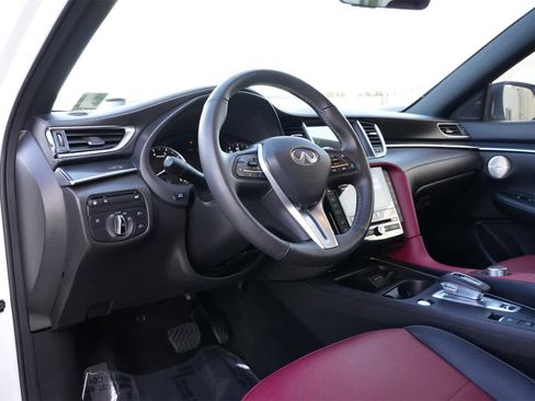 Certified 2025 INFINITI QX50 Sport image 16
