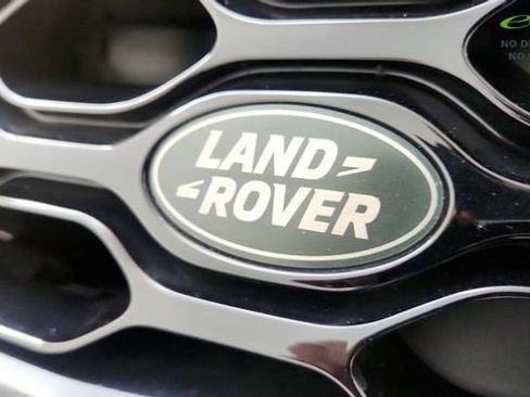 Used 2023 Land Rover Discovery S R-Dynamic AWD/4WD image 32