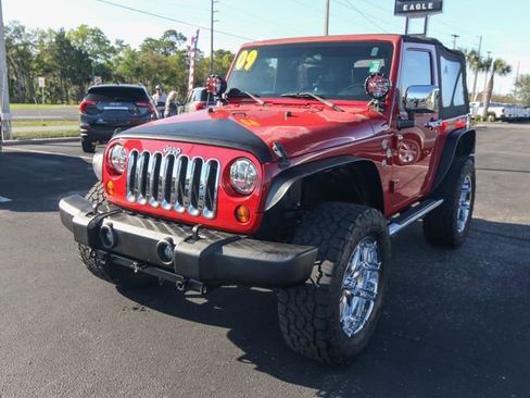 Used 2009 Jeep Wrangler X image 3