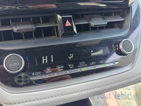 Used 2024 Toyota Corolla SE image 30