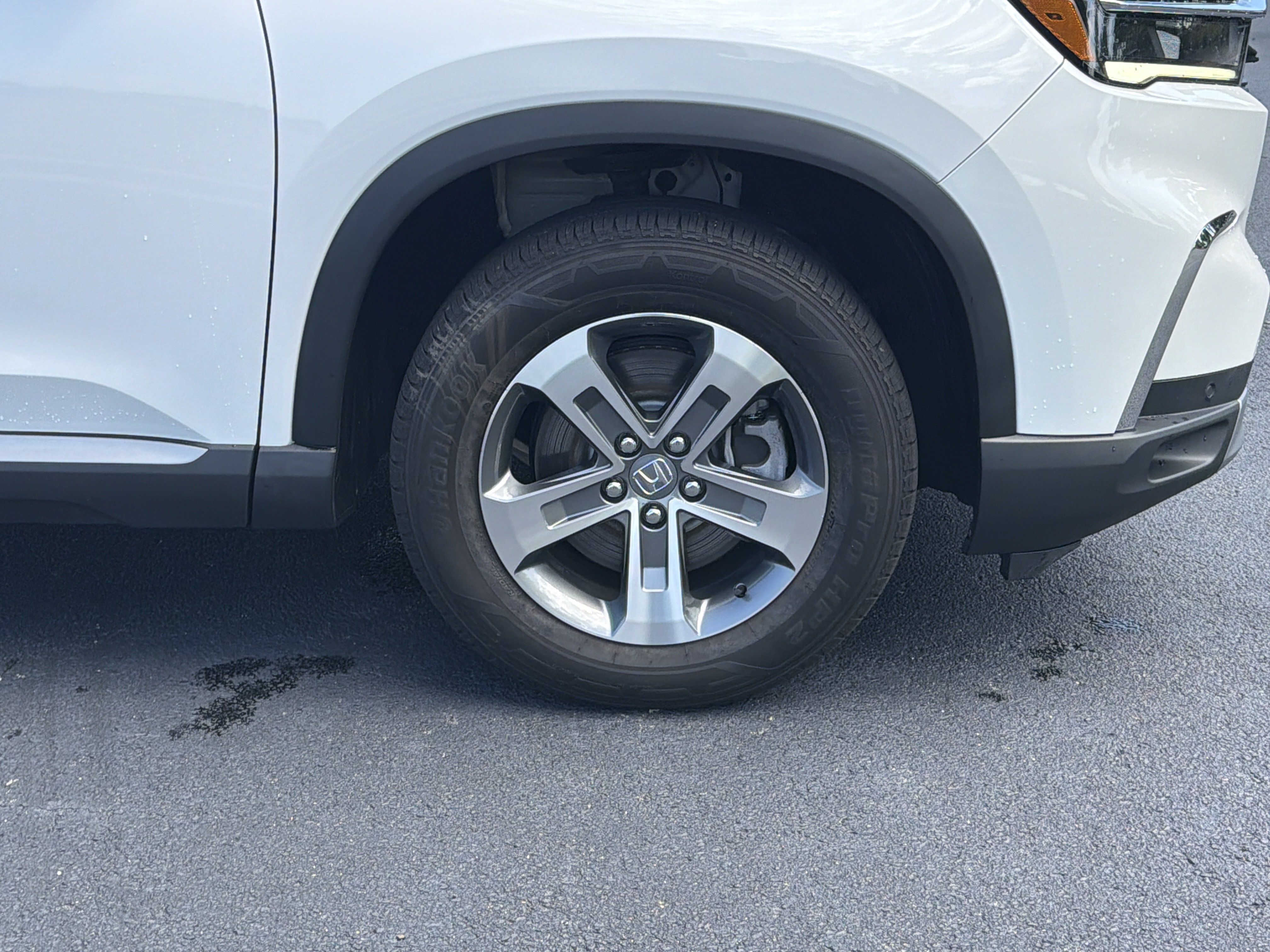Used 2025 Honda Pilot EX-L image 33