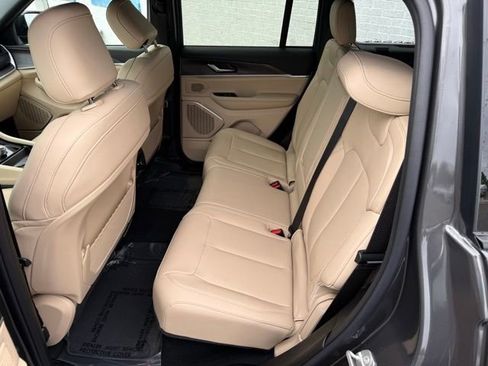 New 2026 Jeep Grand Cherokee Limited AWD/4WD image 12