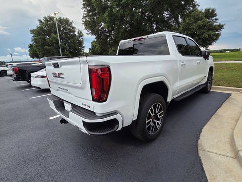 Used 2023 GMC Sierra 1500 AT4 w/ AT4 Premium Package AWD/4WD image 8