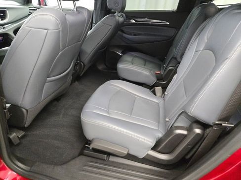 Used 2024 Buick Enclave Premium AWD/4WD image 19
