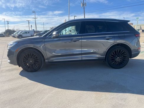 Used 2021 Lincoln Corsair Reserve w/ Equipment Group 201A image 4