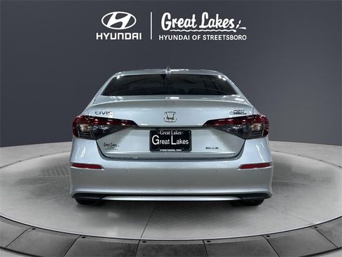 Used 2025 Honda Civic Sport image 4