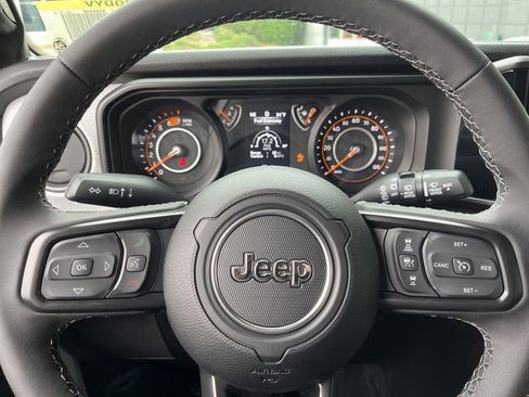 New 2026 Jeep Wrangler Unlimited Sport AWD/4WD image 31