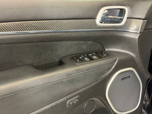 Used 2021 Jeep Grand Cherokee SRT w/ Trailer Tow Group IV AWD/4WD image 14