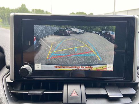 Used 2024 Toyota RAV4 LE FWD image 22