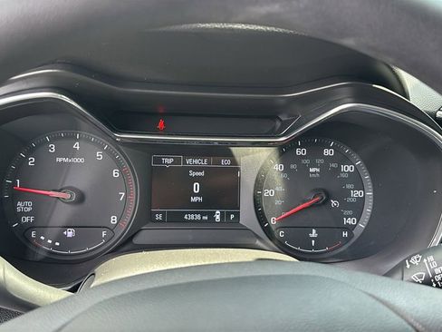 Used 2021 Chevrolet TrailBlazer LT w/ Convenience Package FWD image 16