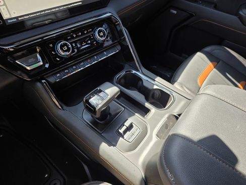 Used 2024 GMC Sierra 1500 AT4 w/ AT4 Premium Package image 19