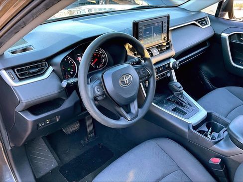 Certified 2020 Toyota RAV4 XLE image 16