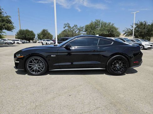 Used 2022 Ford Mustang GT Premium RWD image 4