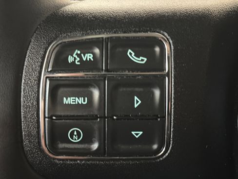 Used 2016 Jeep Wrangler Unlimited Sahara image 18