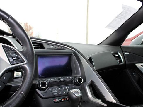 Used 2016 Chevrolet Corvette Z06 w/ Battery Protection Package image 16