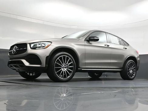 Used 2022 Mercedes-Benz GLC 300 4MATIC Coupe image 39
