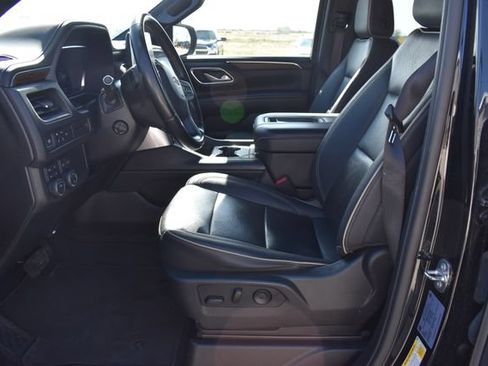 Used 2024 Chevrolet Tahoe Premier AWD/4WD image 14