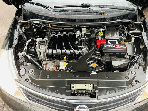 Used 2012 Nissan Versa 1.8 S w/ Plus Pkg image 9