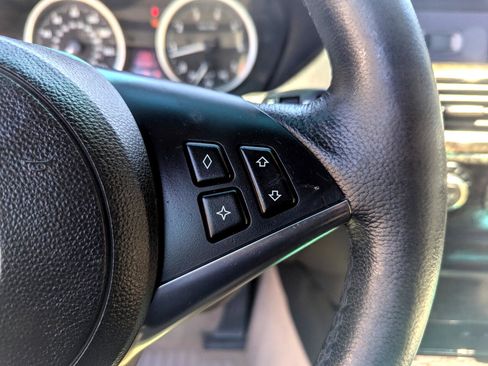 Used 2007 BMW 650i Convertible image 16