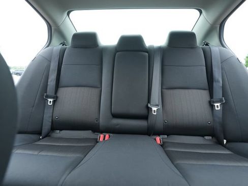 Used 2025 Nissan Altima 2.5 SV FWD image 37