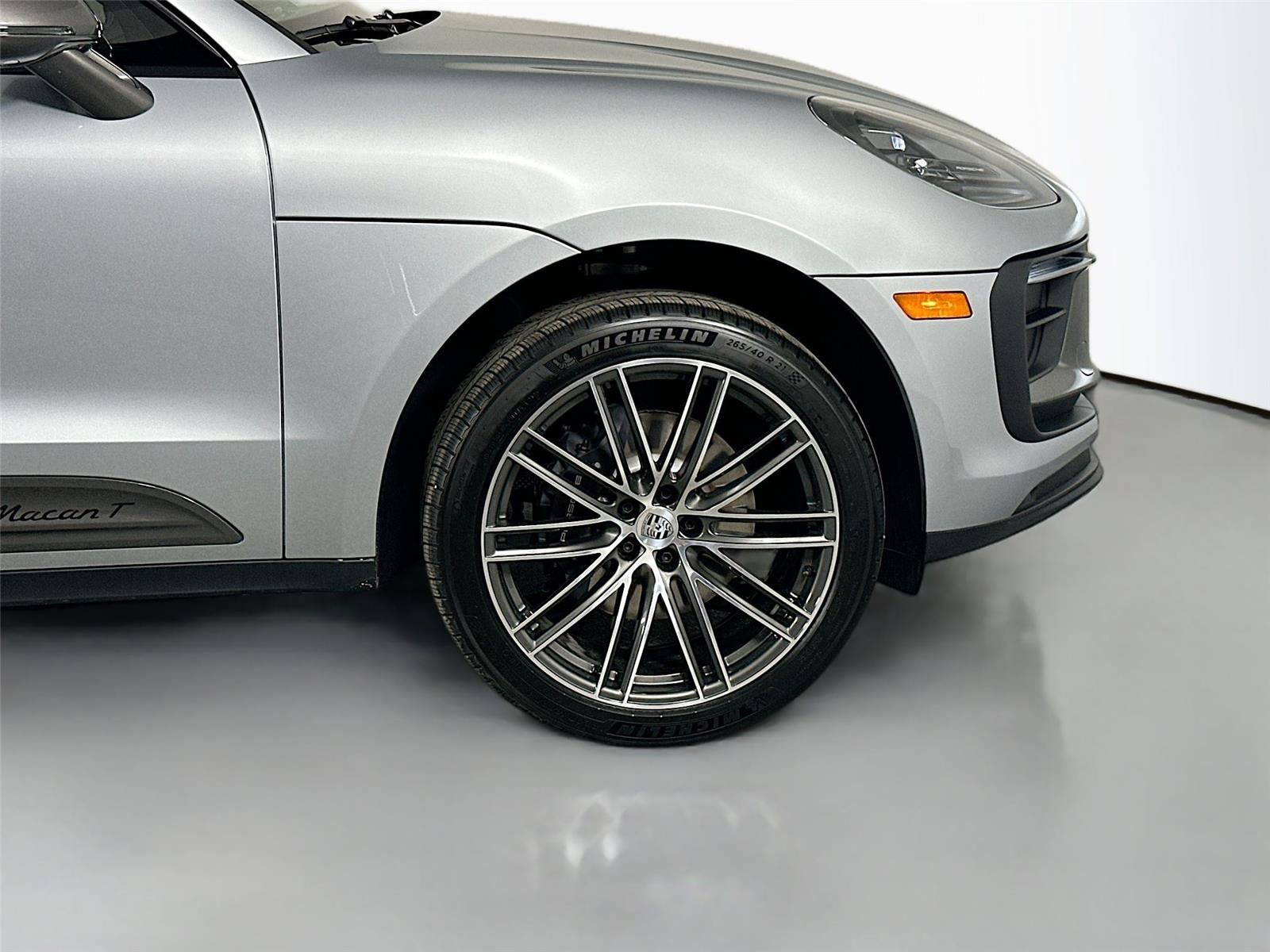 Used 2026 Porsche Macan Turbo AWD/4WD image 14