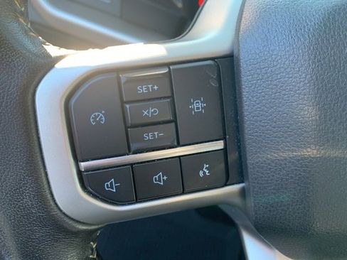 Certified 2024 Ford Expedition XLT image 13