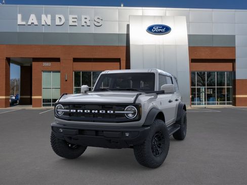 New 2026 Ford Bronco Outer Banks AWD/4WD image 2