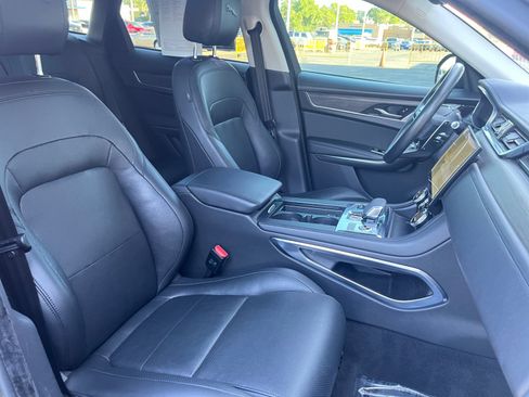 Used 2021 Jaguar F-PACE S AWD/4WD image 19
