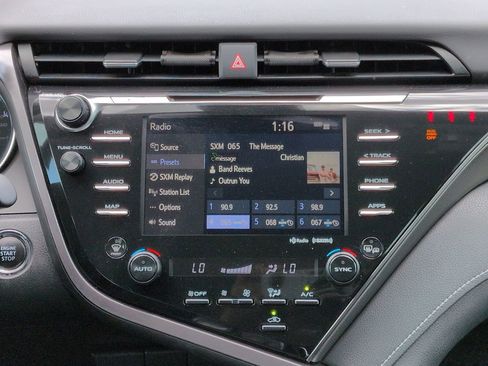Used 2020 Toyota Camry XSE FWD image 18