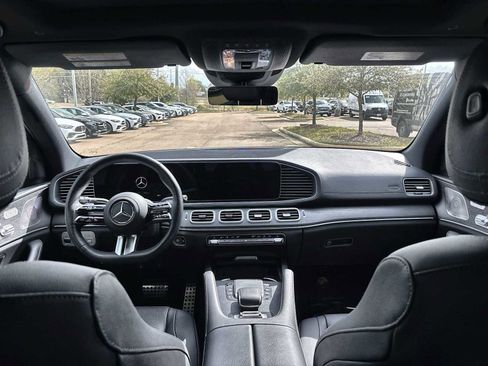 Used 2025 Mercedes-Benz GLS 450 4MATIC image 20