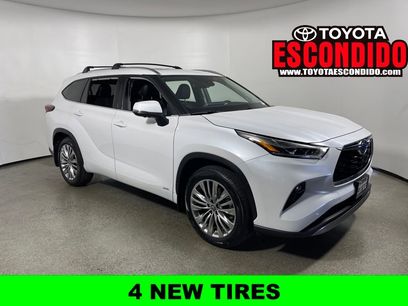 Used 2024 Toyota Highlander Platinum