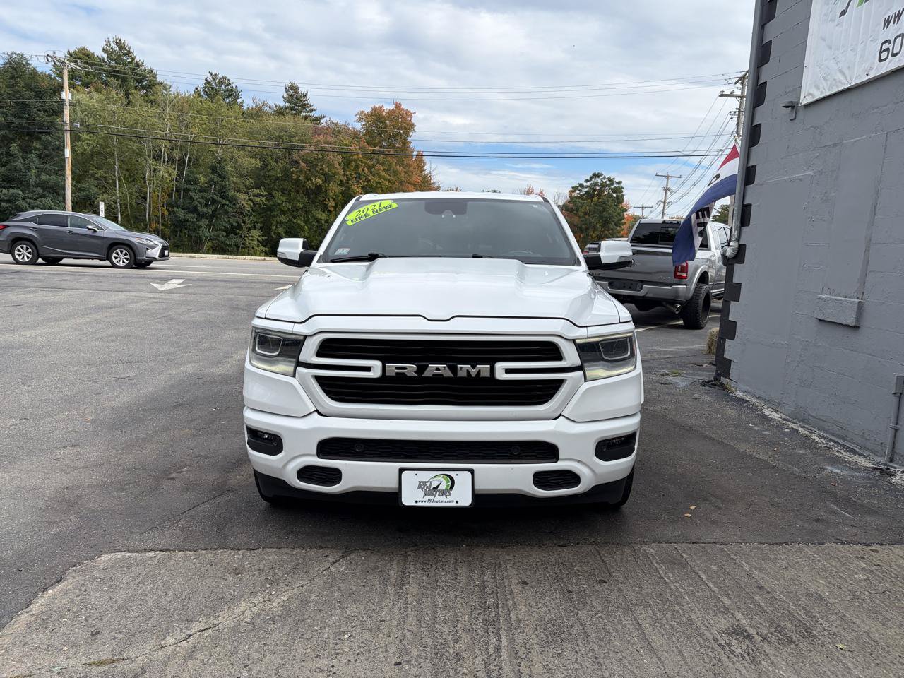 Used 2021 RAM 1500 Laramie AWD/4WD image 3