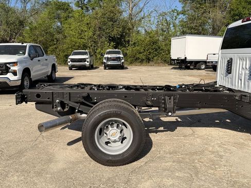 New 2025 Chevrolet Silverado 3500 W/T w/ WT Convenience Package AWD/4WD image 7
